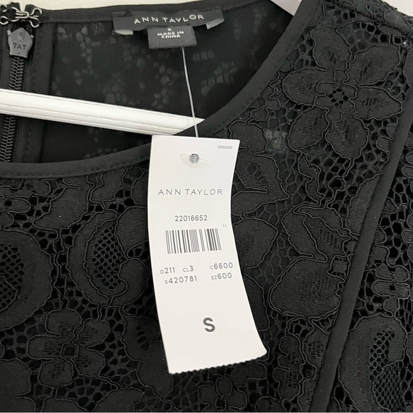 NWT Ann Taylor Women’s Lace Overlay 3/4 Bell Sleeve Top Black Size Small - Picture 7 of 8